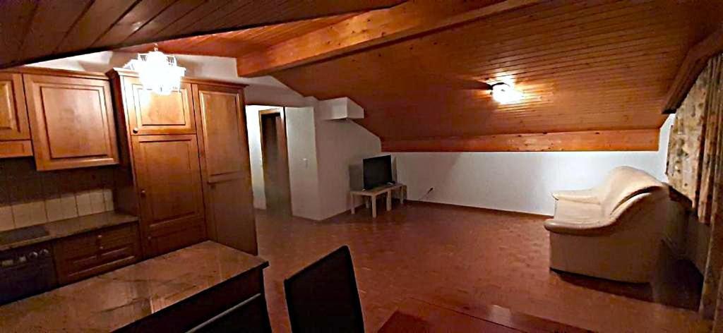 Free Cable Car & Bus In The Summer Haus L'Oree ساس-غروند المظهر الخارجي الصورة